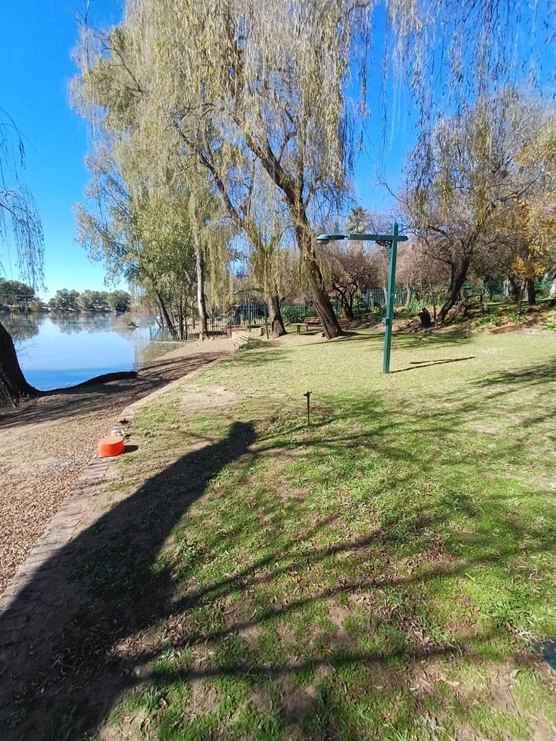 9 Bedroom Property for Sale in Willow Grange Free State